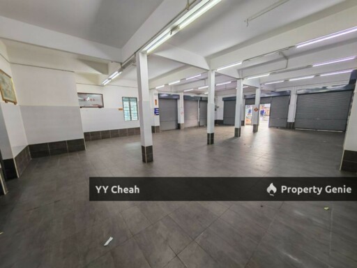 Jelapang Ipoh, Main Road - Bungalow Shop, Many Car Parks Available