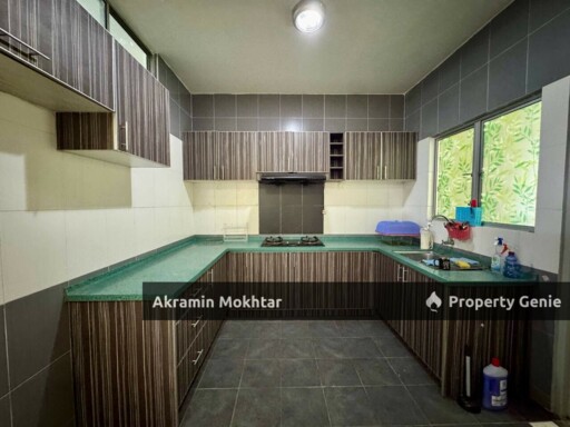 APARTMENT MUTIARA ANGGERIK Seksyen 15,SHAH ALAM.