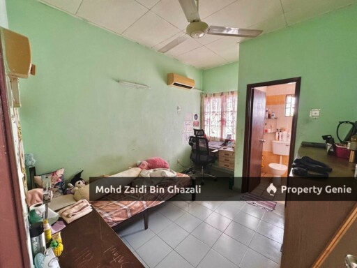 Double Storey Terrace Presint 9