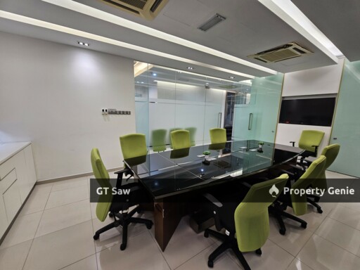 Sri Petaling Office near to LRT and Mall