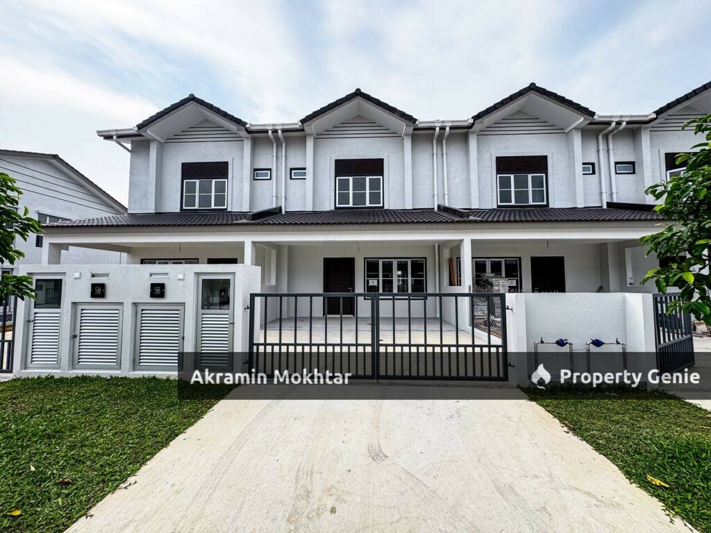 BRAND NEW! Double Storey M Semyumia, Bandar Baru Salak Tinggi, Sepang