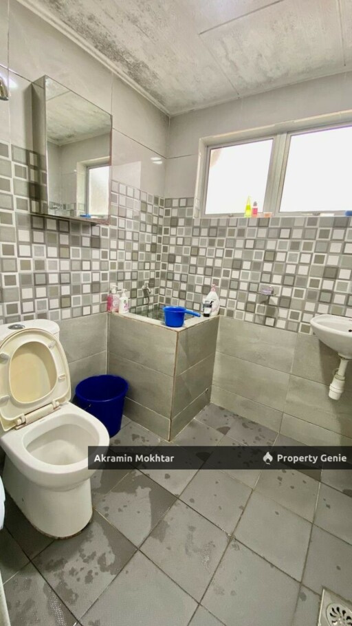 WALKING DISTANCE TO SK PANDAN JAYA | SINGLE STOREY HOUSE @ PANDAN JAYA, KUALA LUMPUR