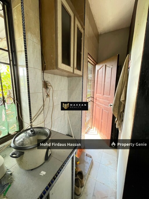 Investment Unit, Ground Floor, Beside Airport and LRT @ Pangsapuri Garuda