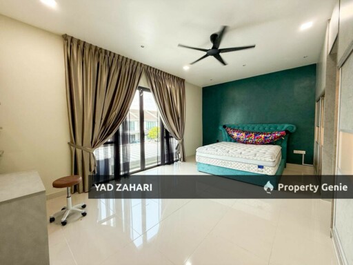Ken Rimba Jimbaran Seksyen 16, Shah Alam | 2.5 Storey Terrace 5 Bedrooms | RM1.6M - Cornerlot and Fully Renovated