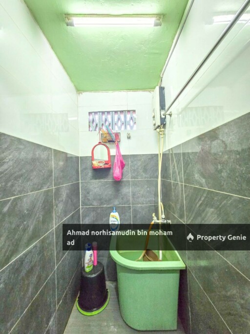 Renovated (20"x60") Single Storey Terrace @  Seksyen 24, SHAH ALAM