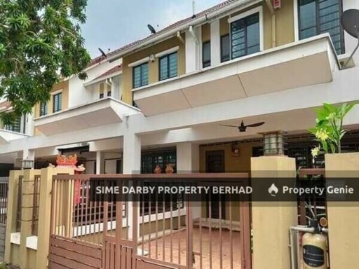 Ruby, Putra Avenue