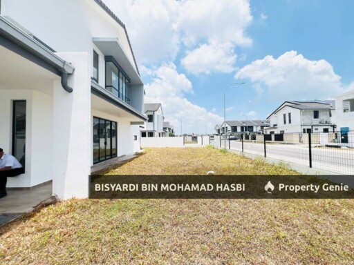 Corner Lot 2 Storey Terrace Nadira 2 Bandar Bukit Raja, Klang.