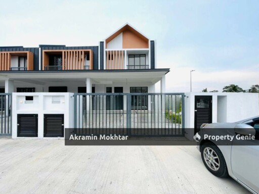 DOUBLE STOREY CORNER LOT TERRACE HOUSE M2 RESIDENCE SUNGAI MERAB BANGI