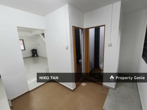 [FULL LOAN]2Storey Jalan Johar Desa Cemerlang, Ulu Tiram For Sale