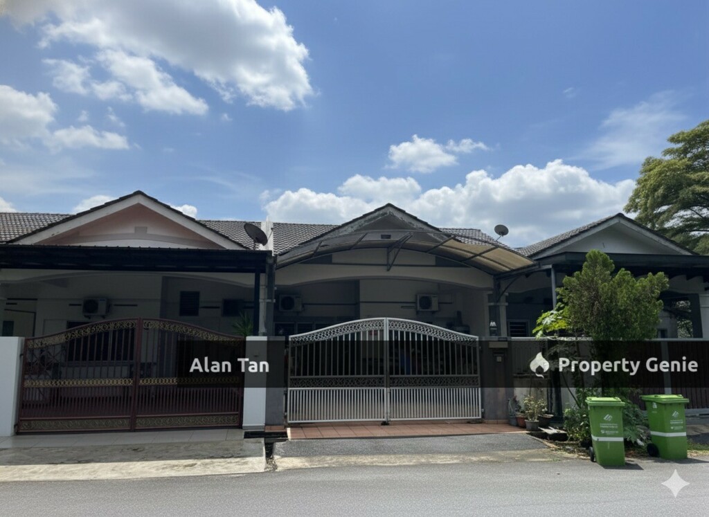 Facing Open Field / Padang!! Air Putih, Kuantan