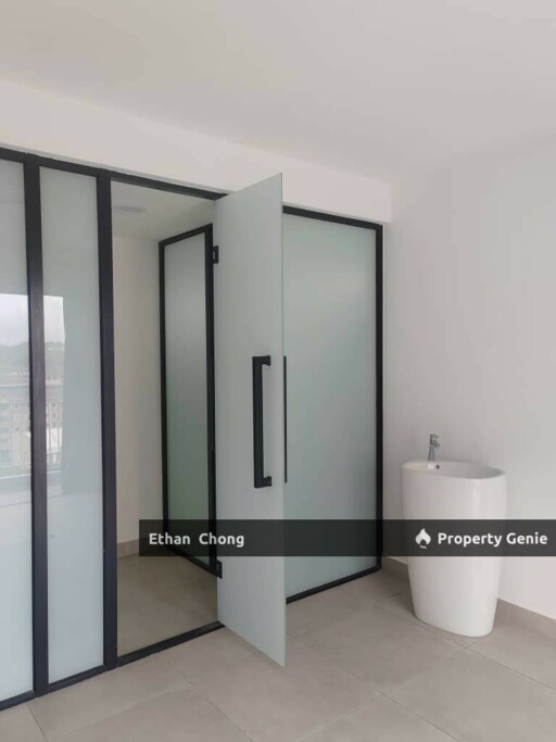 Dk Impian Partial Furnished Room For Rent