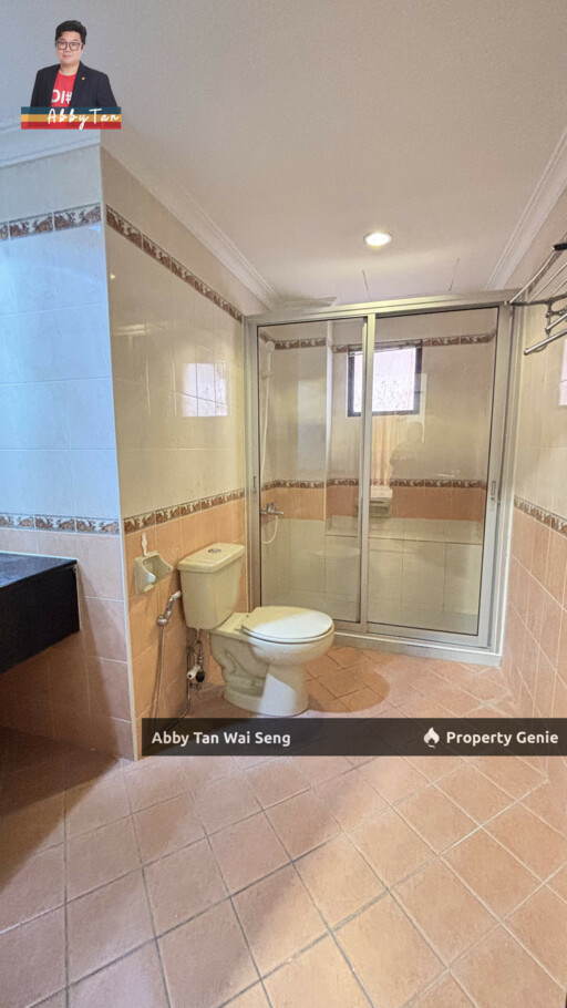 Marina Court | City Centre | Top Floor | 90% Furnished