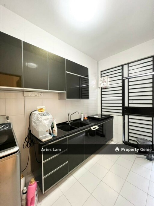 Corner Lot @ Kempas Utama / Double Storey Cluster House / Near Setia Tropika