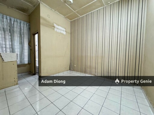 Taman Molek Single Storey