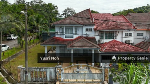 Corner Lot Double Storey Taman Saujana Puchong SP10