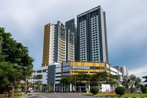 PANGSAPURI SERVIS METRO