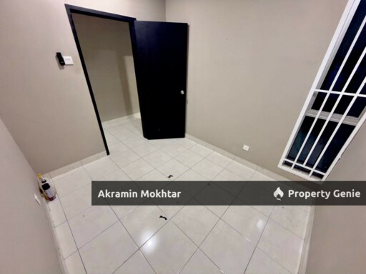 Freehold, Ground Floor, Corner Unit & 2 Parking | Apartment Azaria, Bandar Parklands, Klang Selangor .