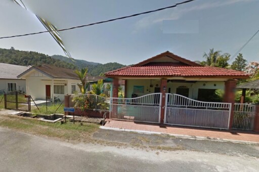 Taman Desa Anggerik