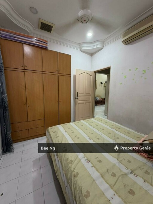 Taman Molek / Single Storey Terrace 22x75 / G&G