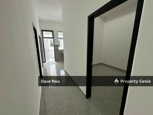 Iconia Residence • 1-Storey House • Brand New Unit