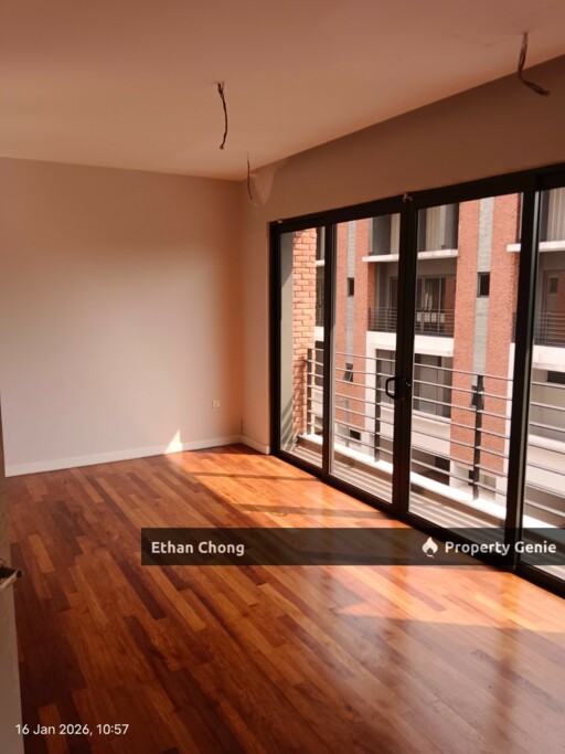Partially Furnished 3 Storey Terrace House for Sale at Villa Senja, Rawang