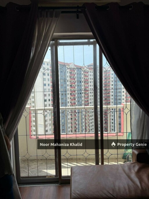 Vista Pinggiran Apartment, Seri Kembangan