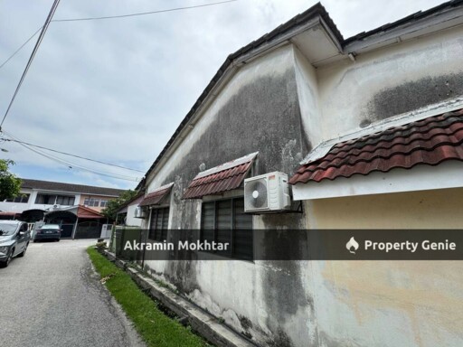Freehold, Renovated &  End Lot | Single Storey Terrace @Taman Wira/ Taman Orkid | Meru, Klang