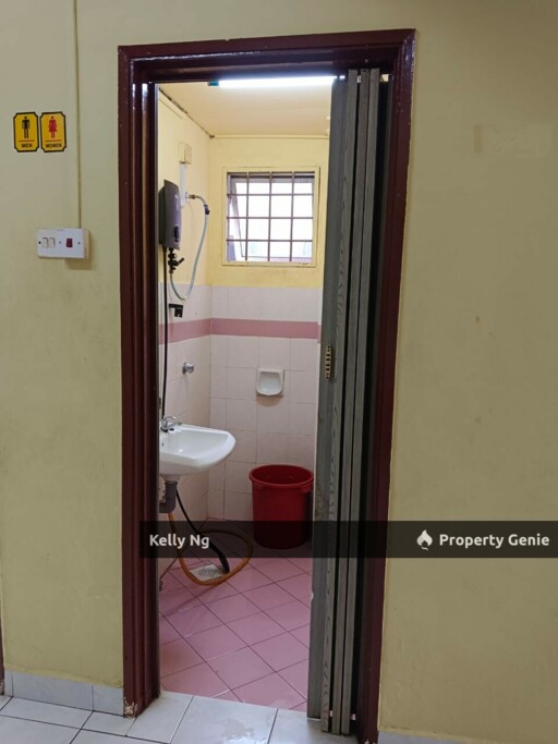 Seri Pelangi Shop Apartment Behind Klang Parade For Rent