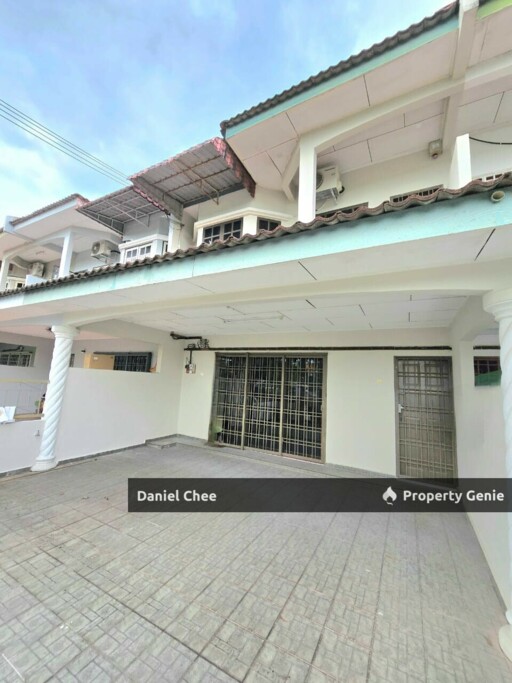 Pengkalan Renovated Freehold Double Storey Terrance House for Sale