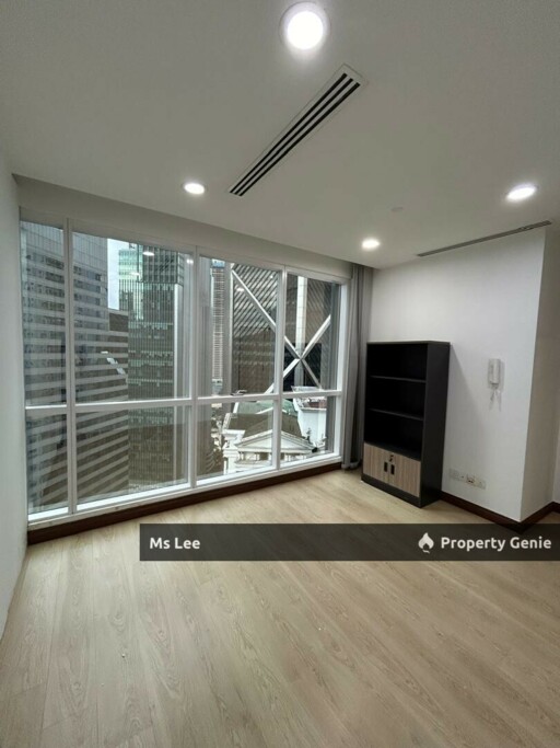 Binjai 8 @ KLCC - SOHO Dual keys, Good for investment Roi 4.6%, Sale below bank value Rm200k