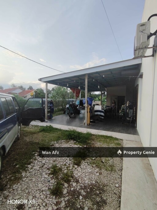 Teres Setingkat Corner Lot Di Perumahan Pandan Aman
