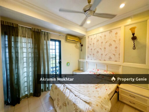 FREEHOLD & 1 COVERED PARKING | EVERGREEN PARK ACORN & HAZEL Condominium Sg Long