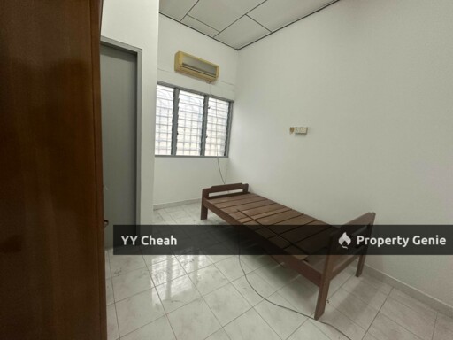 Taman Cempaka 2-storey House For Sale - Good Condition, Concrete Ceiling