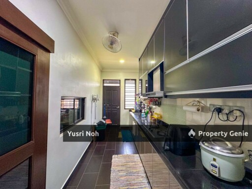 HUGE LAND 2.5 Storey Bungalow Putra Hill Residency Bandar Seri Putra Bangi