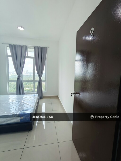 Twin danga Perling middle room for rent