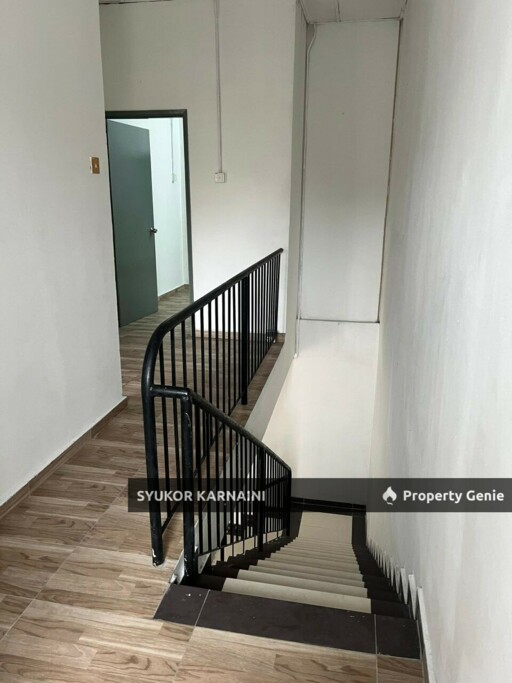 [END LOT] Double Storey Terrace House, Jalan Seri Damak, Taman Sri Andalas, Klang