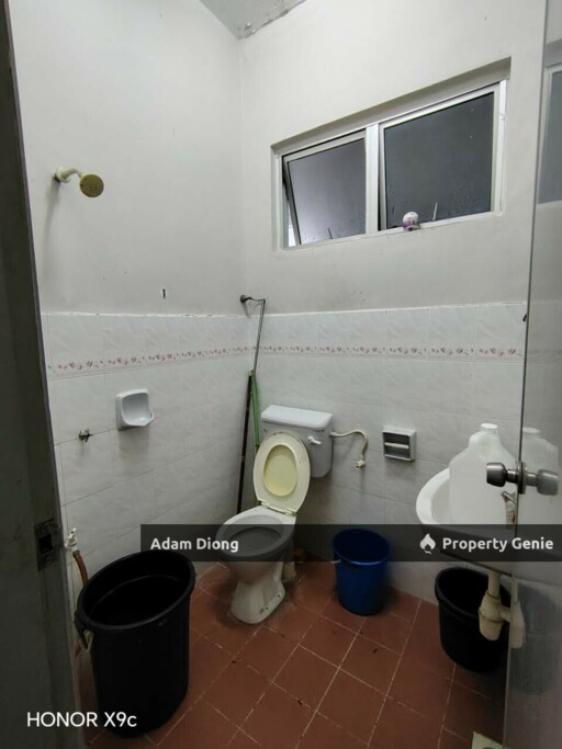 Double Storey Corner