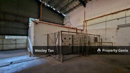 Corner Fully Covered Factory 65,000sf 1,600amp No Beam Production Area