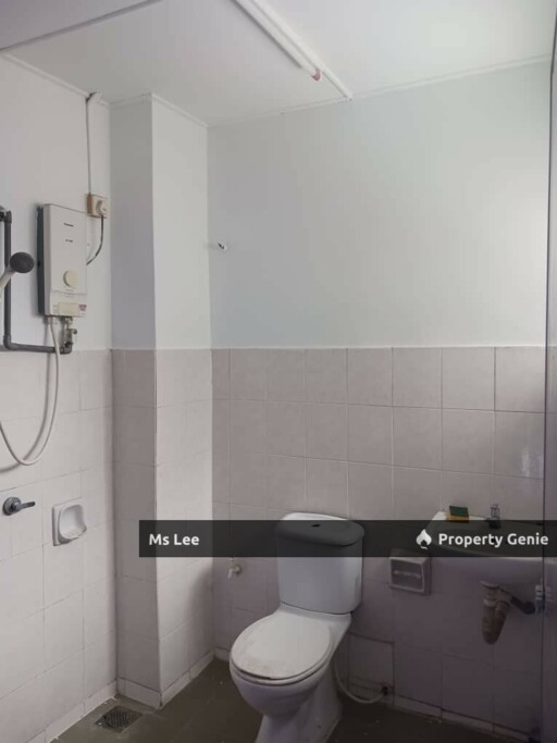 Bandar Puteri @ Klang - Renovated 2 Storey House - Sale Below Bank Value Rm201k