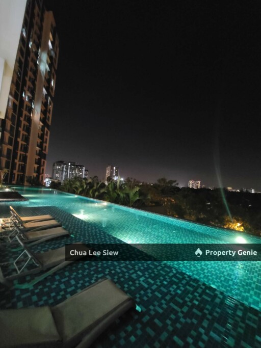 Crescent Bay Suites @ Taman Bayu Puterti
