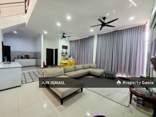 [CORNER LOT] TERES 2 TINGKAT PRECINT 7 SPRING VALE KOTASAS KUANTAN