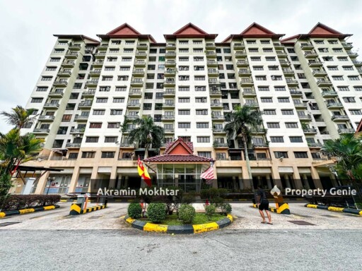 Freehold, Renovated, Partially Furnished & 1 Parking | Kristal Villa Condominium, Kajang 2