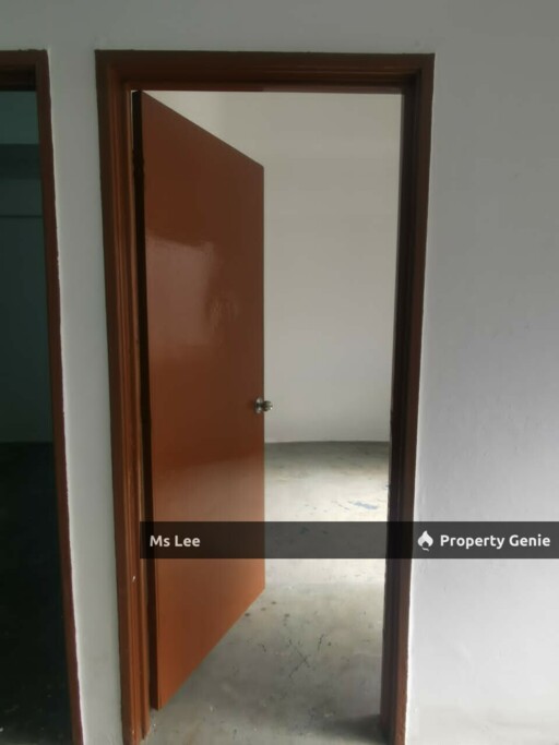 3rd Floor Shop Apartment RM 350 (Pasar Malam) -Taman Sentosa @ Klang- Ready 30/9
