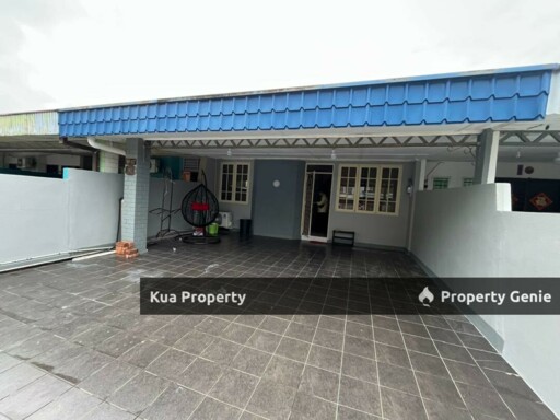 Single story Terrace intermediate house For Rent! Located at Tabuan Jaya prime area