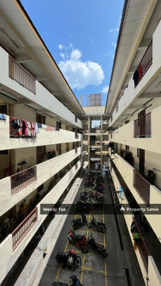 Taman Seri Delima, Juru Simpang Ampat