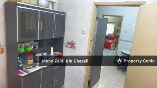 Corner Double Storey Terrace at Bukit Jelutong, Selangor