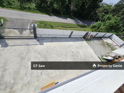 3 Storey Taman Intan Kajang Partially Furnished Bungalow For Rent
