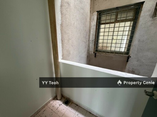 Cheng Ria Apartment 3R Unit｜LVL 2 BLOCK E