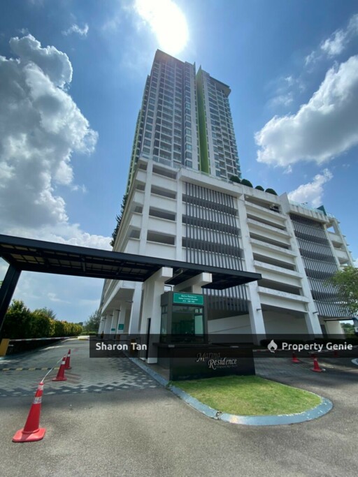 Luxury Marina Residence 3 Bedroom Apartment, Bayu Puteri 5 min to Ciq