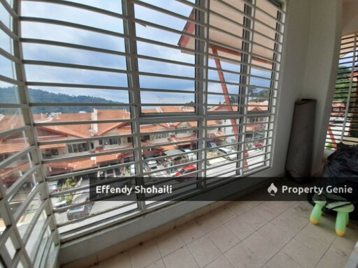 AMANSIARA SELAYANG TOWNHOUSE